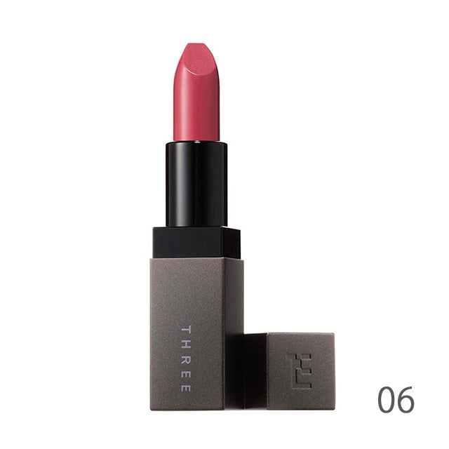 THREE Daringly Distinct Lipstick