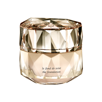 cle de peau The Foundation